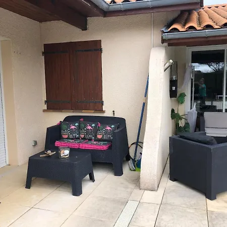 Lumineuse, Et Jardin Et Piscine Privatifs, Tv Connectee