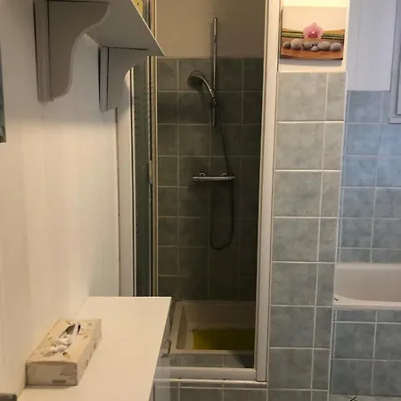 Holiday home Lumineuse, Et Jardin Et Piscine Privatifs, Tv Connectee *