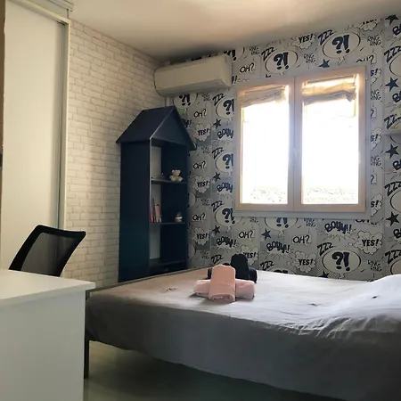 Lumineuse, Et Jardin Et Piscine Privatifs, Tv Connectee